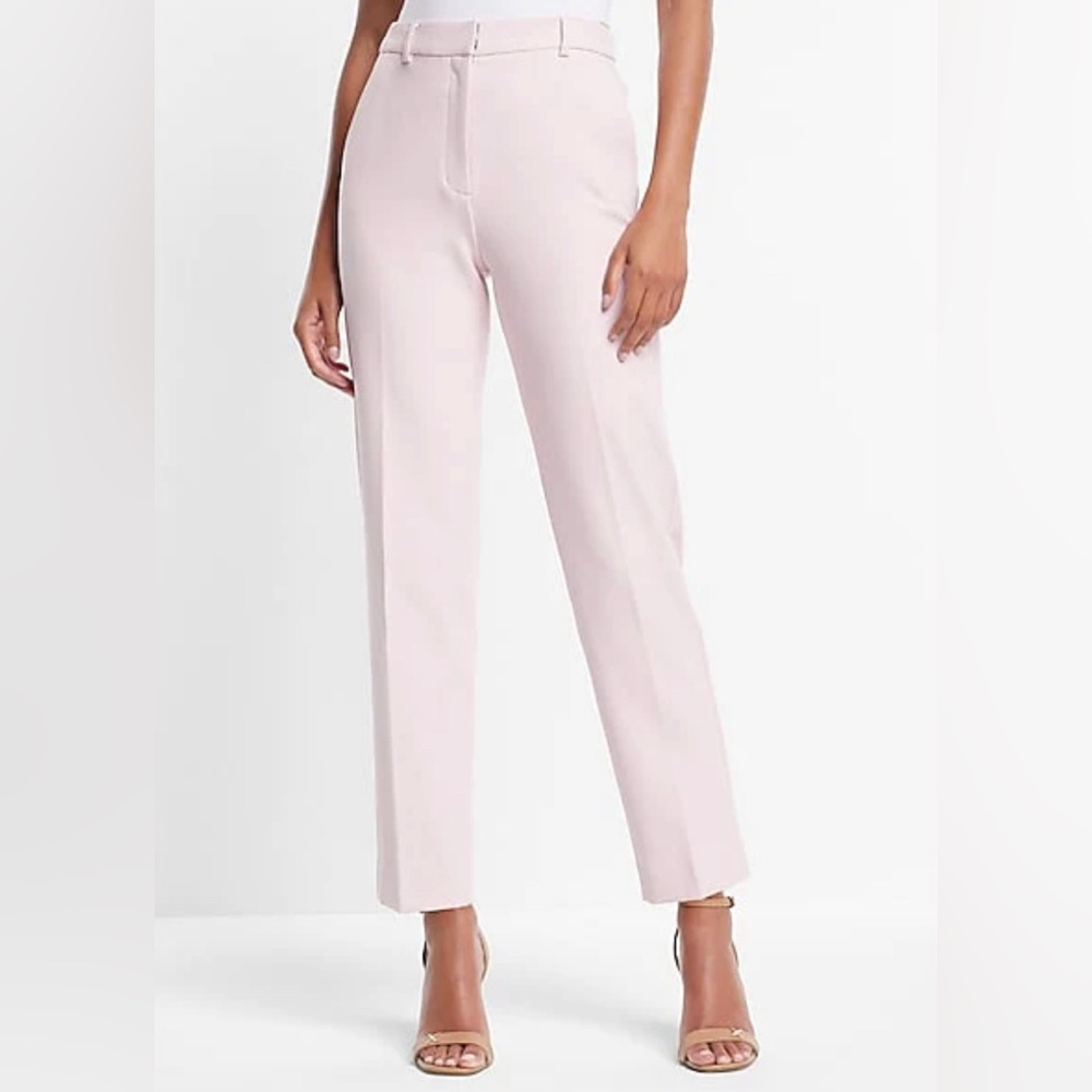 Express light pink editor suit (rare color 😍)